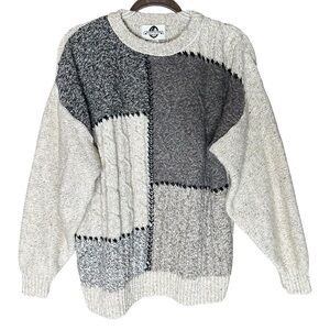Woodward Collection Men’s Vintage Crew Neck Cable Knit Sweater. Size Large